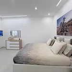 Dream 4*